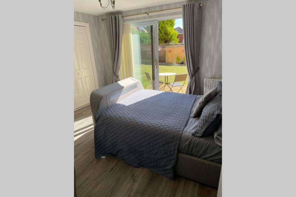 Largs Sea Front, Modern Apartment Ngoại thất bức ảnh