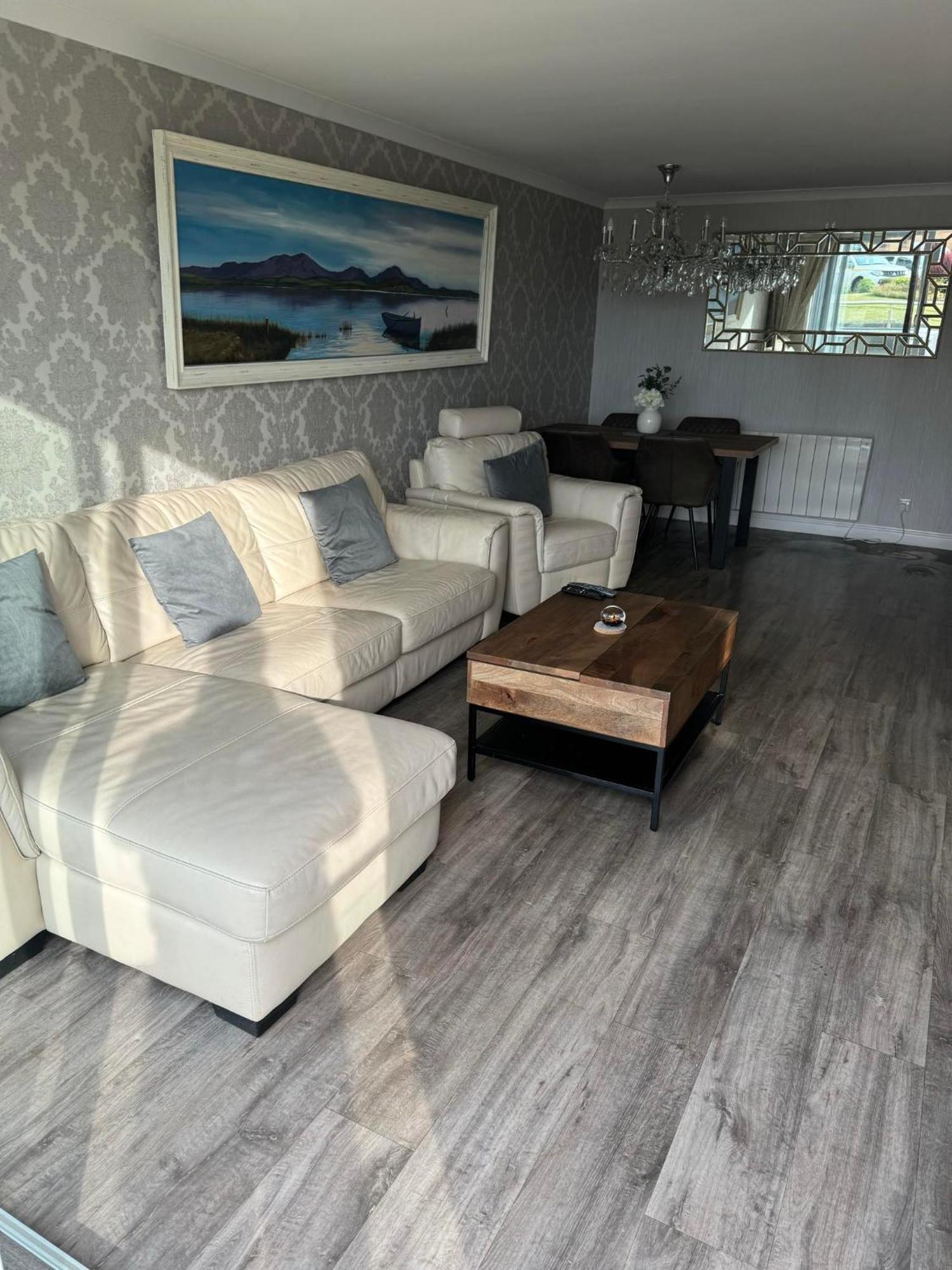 Largs Sea Front, Modern Apartment Phòng bức ảnh